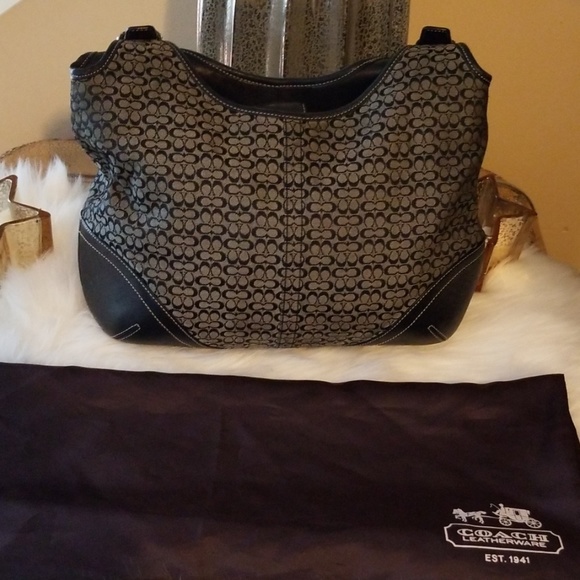 Coach Handbag - Picture 1 of 8